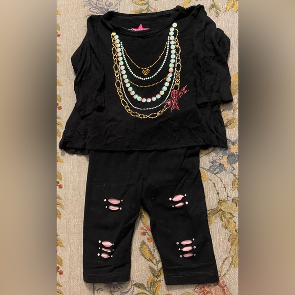 Other - ⭐️HP⭐️Rock-n-Beauty x Random Hearts